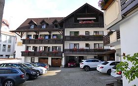 Altstadt-Hotel Zum Hechten
